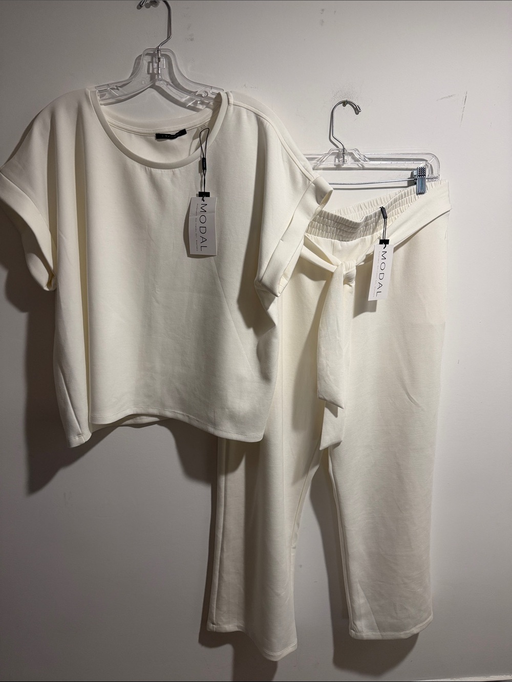 T Tahari Cream Modal Lounge Set Size XL NWT